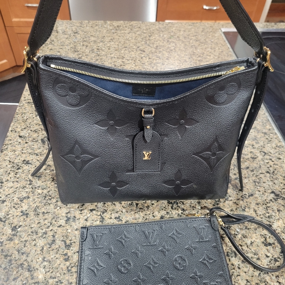 Louis Vuitton Carryall pm